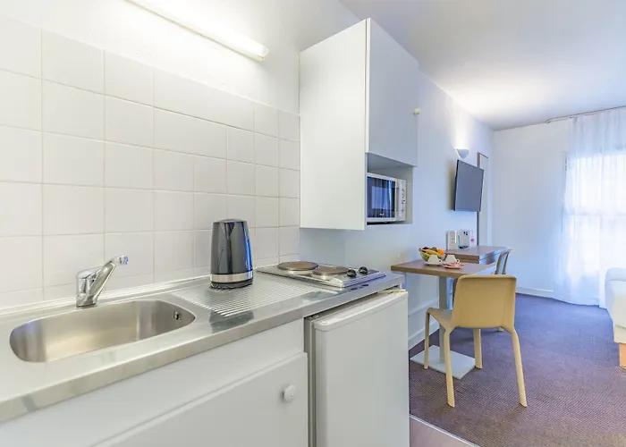 Aparthotel Appart'city Classic Part Dieu 3*